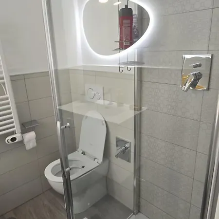 Orchidea Nocleg ze śniadaniem *